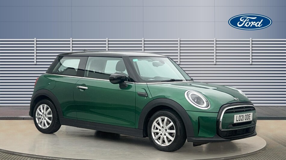 MINI Hatchback 1.5 Cooper Classic 3dr Petrol Hatchback